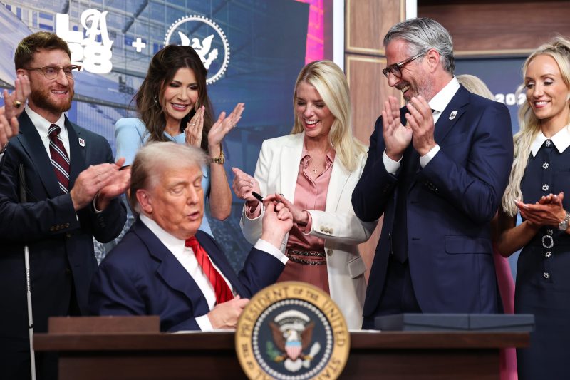 Opinion: Olympic ‘task force’ should keep Trump out of trouble