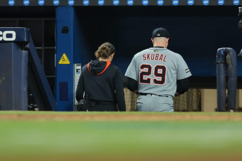 Tigers ace Tarik Skubal exits start early with apparent injury