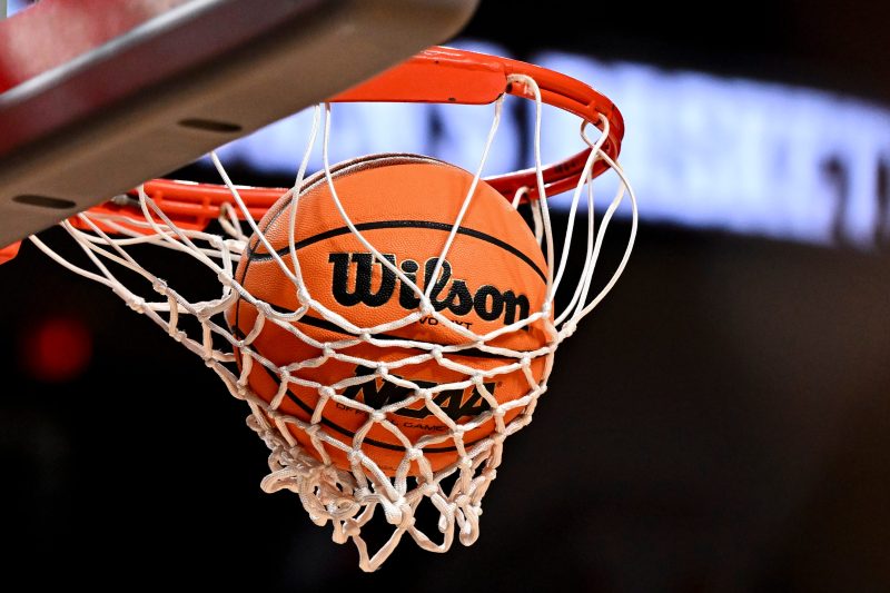 JUCO basketball player dies after suffering injury in a game