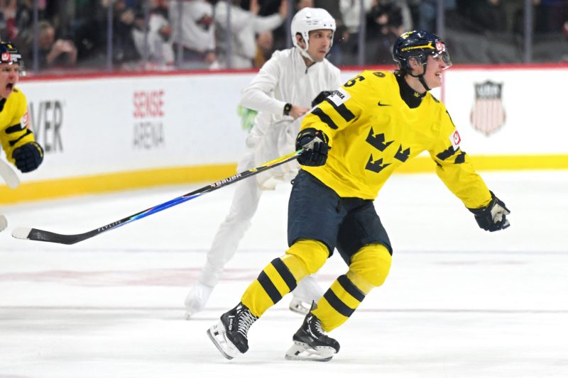 Who do these top 10 NHL draft prospects remind us of?