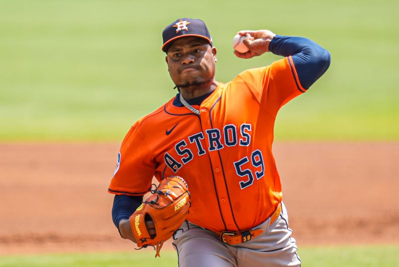 Tigers ink lefty to big-time contract. Not that one.