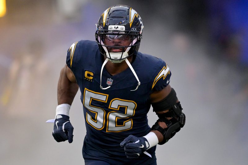 Chargers agree to one-year deal with Khalil Mack before free agency